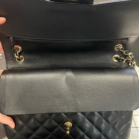 Chanel jumbo caviar gold hardware - Picture 10 of 16